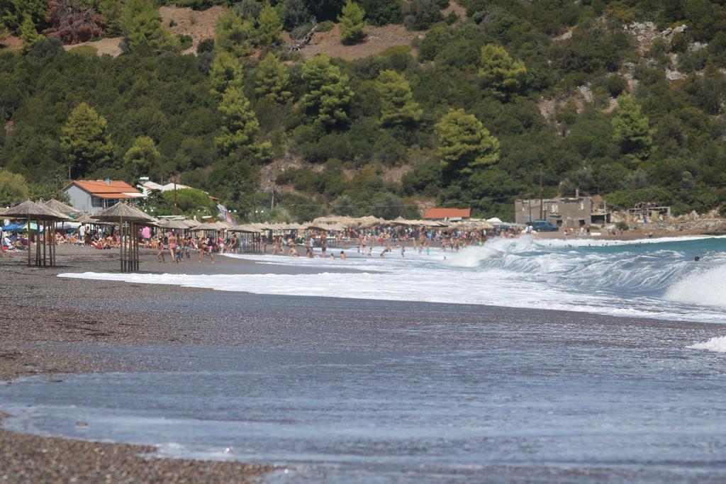 Spiti sto Aigaio Agia Anna (Evia) Exterior foto